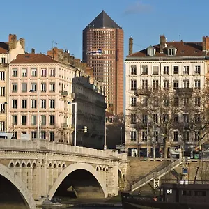 Radisson Blu Hotel, Francia